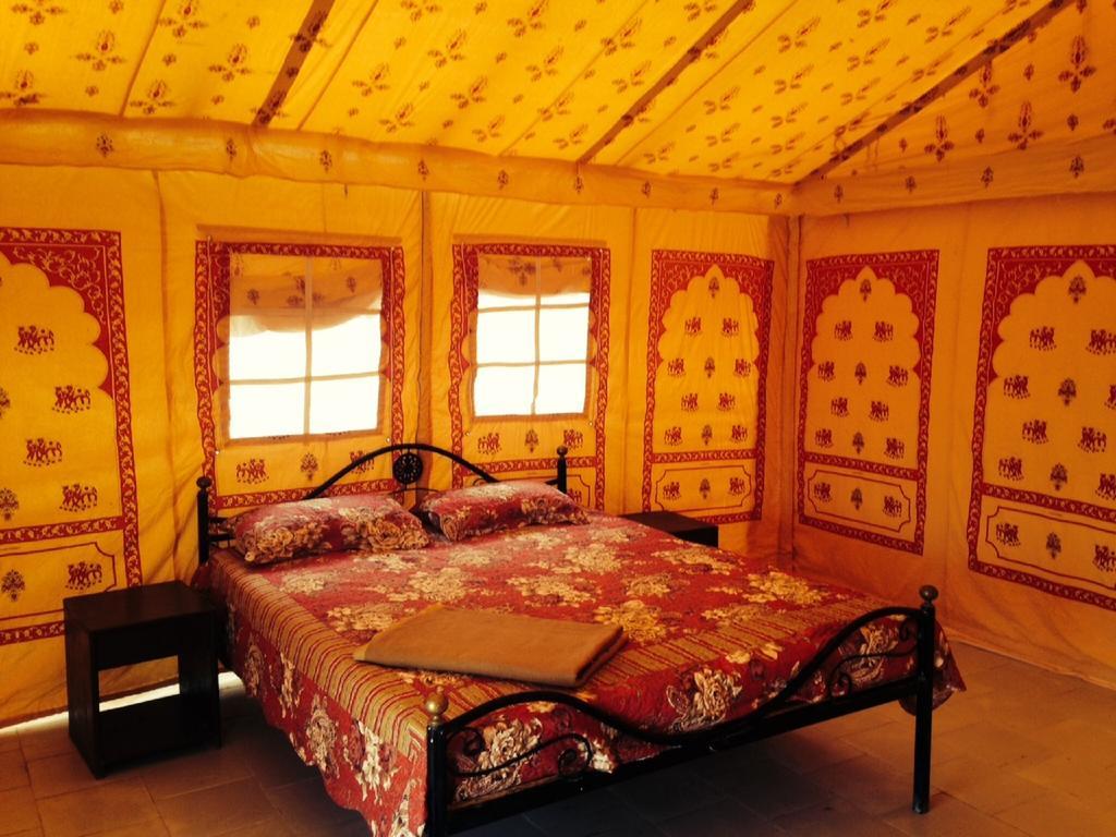 Raj Resorts Jaisalmer Oda fotoğraf
